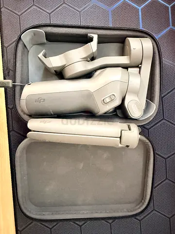 DJI Osmo Mobile handheld gimbal with carry case - good condition