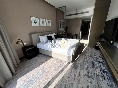 Move-In Ready | Modern Studio | Canal View