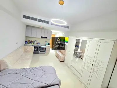 فرش كامل اول ساكن-مسبح-جيم-باركن-تشطيب ممتاز-موقع استرتيجى-سهل مخرج دبى وشارقه