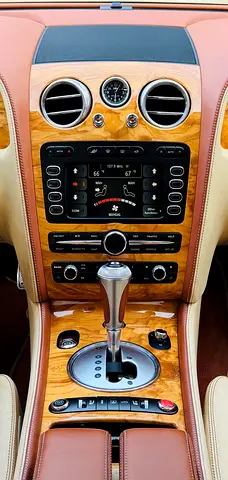 2011 Bentley FLYING SPUR 缩略图 16