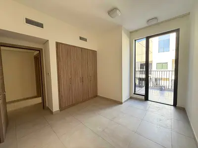 High Ceiling || Burj Khalifa view || Ready to Move In