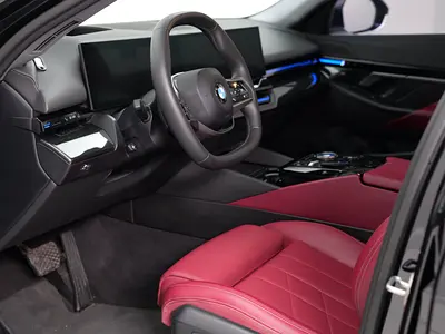BMW 5 Series 520i, миниатюра 8
