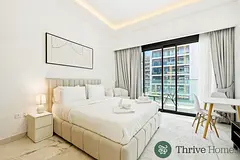 SUMMER DEAL! Modern &amp; Bright Living Studio | Fully Furnished