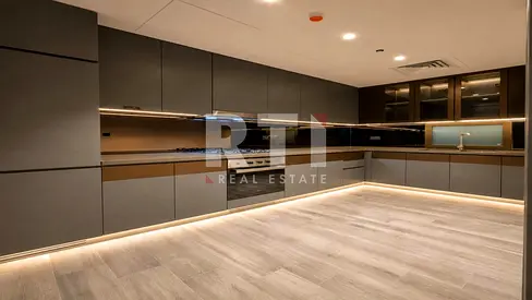 Semi furnished| High floor | 12 cheqs available
