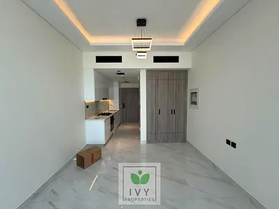 استوديو مطل على المسبح والمارينا | سمانا سانتوريني | تشطيبات حديثة