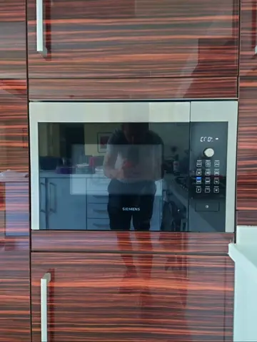 Siemens latest model built-in microwave 60cm