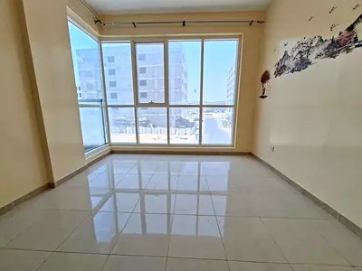 Spacious 1bhk with balcony on the road