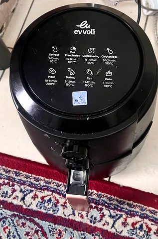 Evvoli Air Fryer - Compact Black, Good Working Condition