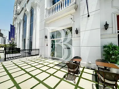 Shell And Core Shop | Vincitore Benessere | Ground Floor Frontage