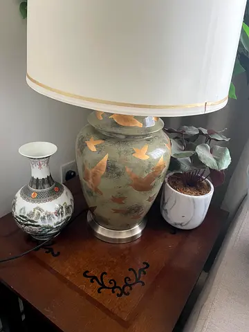 Decorative Table Lamp with Floral Vase