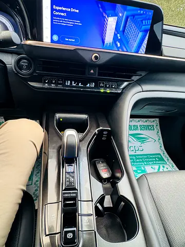 2025 Toyota CROWN 照片 13
