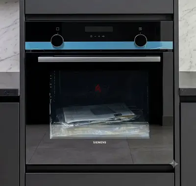 Siemens iQ500 Series Built-In Electric Oven – Excellent Condition | German Engineering