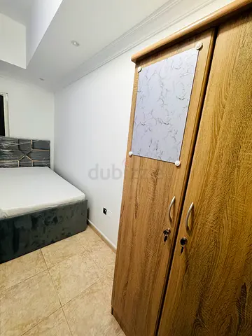 Newly furnished executive private room near circle mall