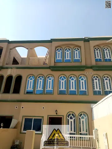 غرف ماستر | مجلس | صاله | غرفه خادمه | تكيف مركزى | حوش