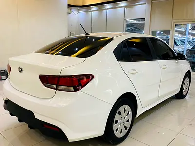 2018 KIA RIO 照片 3