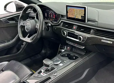 صورة 10 لـ 2018 AUDI RS5