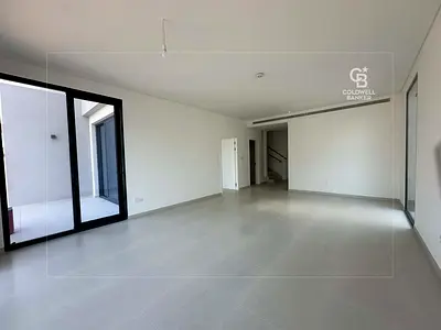 Corner Unit | Near Park | Internal Location