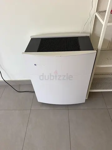 Compact Air Purifier in Good Working Condition