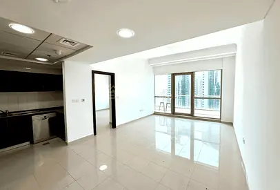 Vacant | Spacious | Skyline View