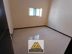 Dos dormitorios, salón, dos baños, balcón, aire acondicionado central y mantenimiento gratuito (m