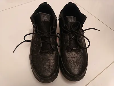 Nike Air Jordan Max Aura 5 Mens Black Shoes