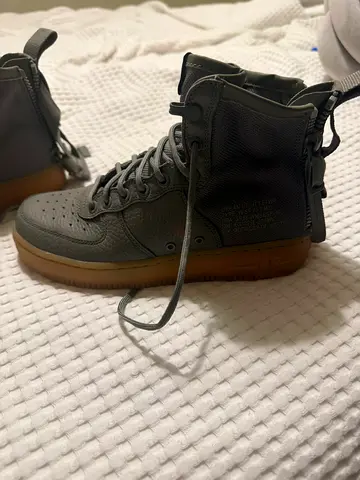 Nike high top airforce dark green