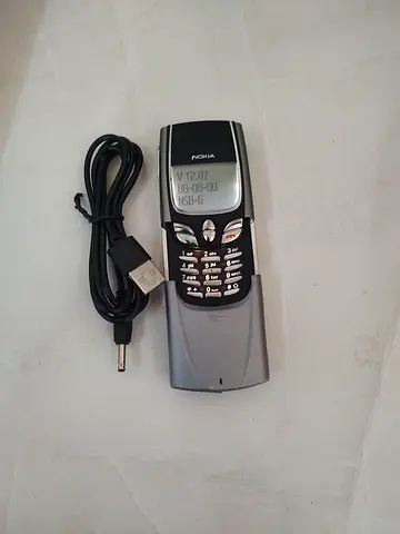 Nokia 8890