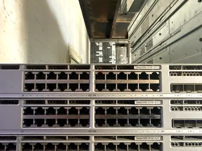Cisco Catalyst stacked switches - used enterprise switch units