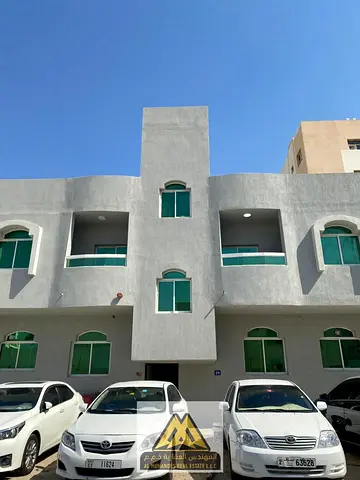فرصة استثمارية مميزة لامتلاك بناية سكنية | نتحدث عن دخل استثماري مستقر | موقع ممتاز | وسهله الوصول لدبي والشارقه
