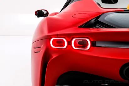 صورة 9 لـ 2023 Ferrari SF90 SPIDER