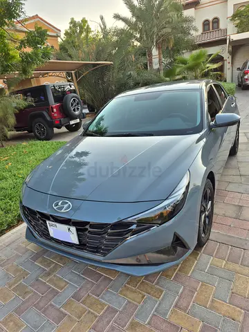 Hyundai Elantra 2023 Comfort / first owner/GCC Specs - Excellent Condition