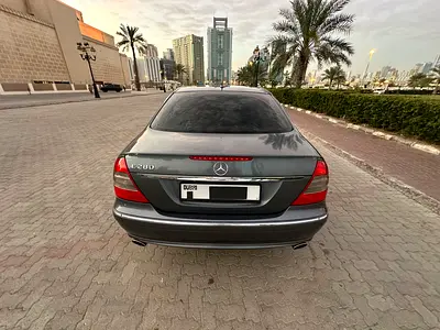 صورة مصغرة 2 لـ 2008 Mercedes-BENZ E-CLASS