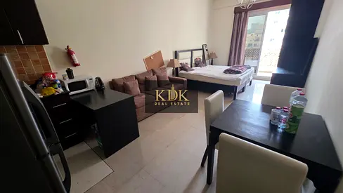 Studio Apartment | Chiller Free | Community View