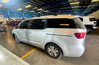 2017 Kia Sedona LX - Reliable Family Minivan - American Specs