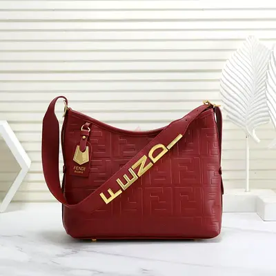 Master copy Fendi Red Leather Shoulder Bag with Gold Hardware