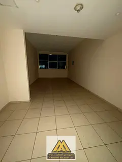 Studio Apartment: Large; Air Conditioning: Central; Kitchen: Semi-Separated; Parking: Free
