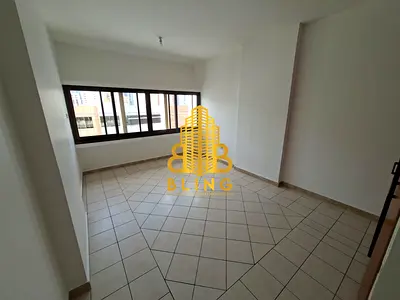 Splendid 3BHK With Balcony & Spacious Saloon