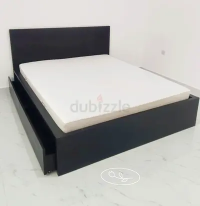 IKEA malam king size bed with IKEA mattress 180×200cm and 2 storage drawers underneath