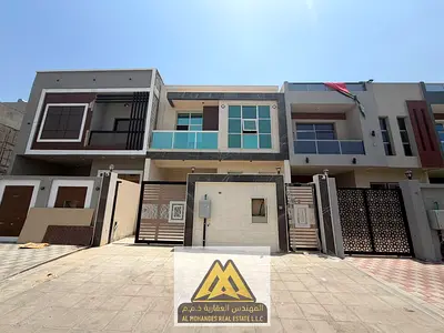 3 floors plus a roof terrace 4 master bedrooms Spacious living room Large lounge Kitchen Modern finishes Ready to move in