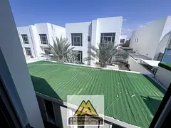 Direct main road | Prime commercial location | 15000 sqft huge space | 15 rooms | Suitable for clini