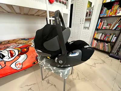 Cybex Z i size with Z base car seat PRISTINE condition