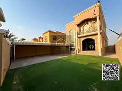 A spacious villa with complete privacy and exceptional spaces. For those looking for a large home th
