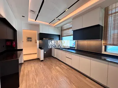 Luxury Townhouse For Rent