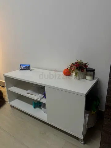 IKEA TV unit / low storage cabinet on wheels - 91cm white