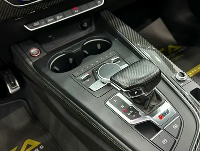 صورة 14 لـ 2018 AUDI RS5