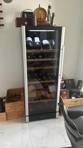 Vestsfrost dual zone Wine cooler refrigerator - glass door, wooden shelves