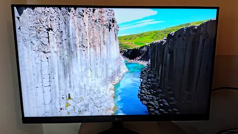 LG Ultragear 24 inch monitor 144hz gaming 1080p
