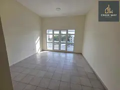 Elegant Vacant 1 BR Investment Opportunity