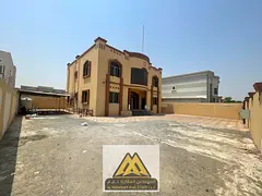 For rent: a luxurious villa with exceptional space and a prime location, a wonderful opportunity for