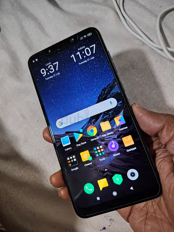 Poco f 1